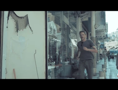 Το ξεκαρδιστικό σποτ του Ημιμαραθωνίου Κρήτης - Ο Γερμανός τουρίστας που τρέχει να γλυτώσει κρητικό προξενιό! (βίντεο)